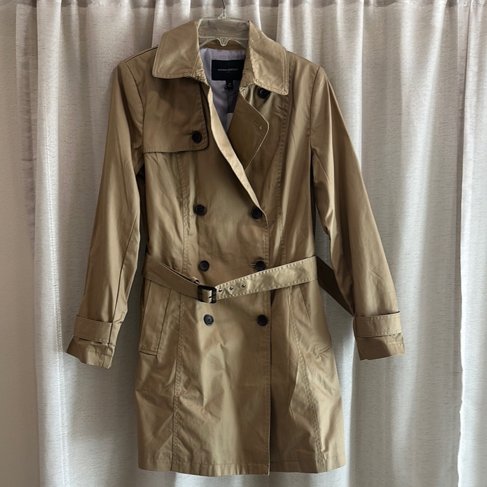 Banana Republic Tan Trench Coat with Belt and Wide Collar